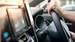 En montör på Bravida körde firmabil i 14 år - utan körkort